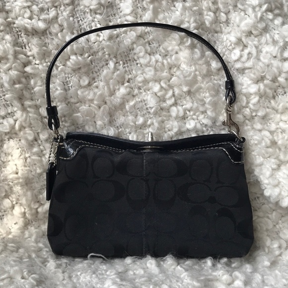 Coach Handbags - Coach purse. Black.
